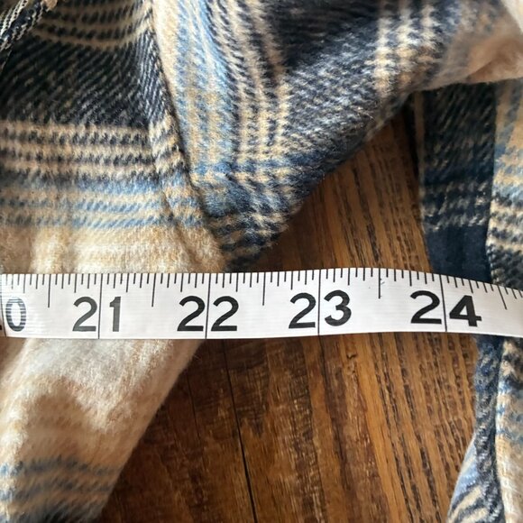 *NEW* Haptics Beige & Navy Plaid Fringe Shacket - Small - Western Cowgirl Cabin - Picture 6 of 10